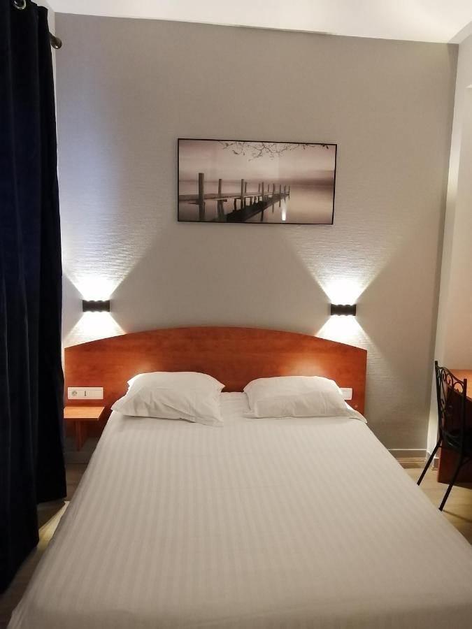 Hotel Des Lices - אנז'ה מראה חיצוני תמונה